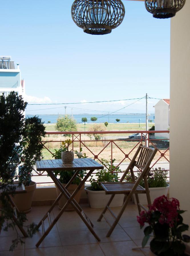 Sealake View Missolonghi Exterior photo